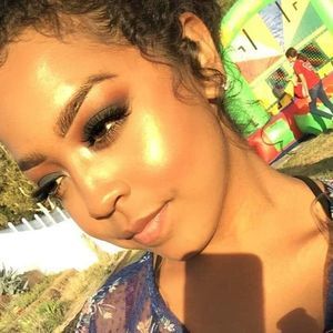 Meet your Posher, Bethany